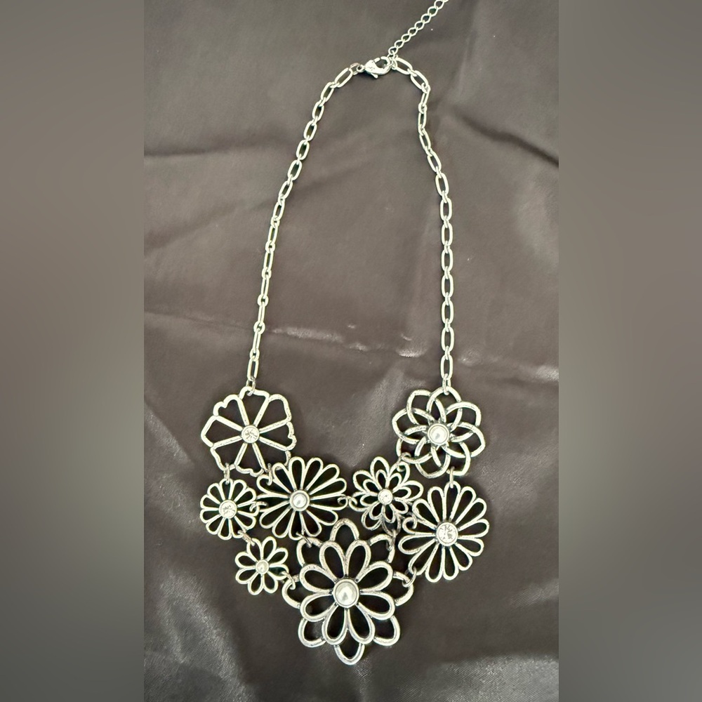 Elegant Silver Chain Necklace